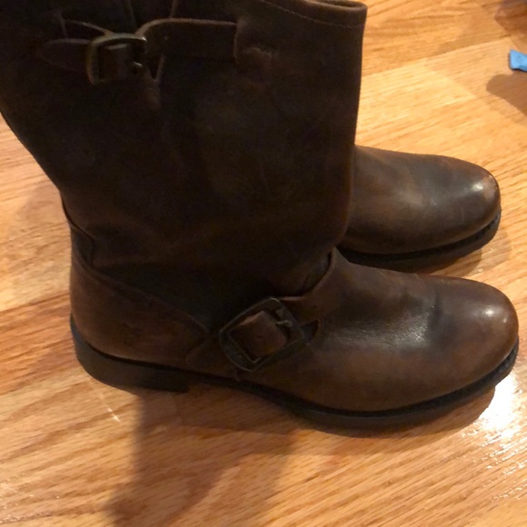 Frye Engineer moto biker boots. Brown. Sz 7 - Picture 2 of 4